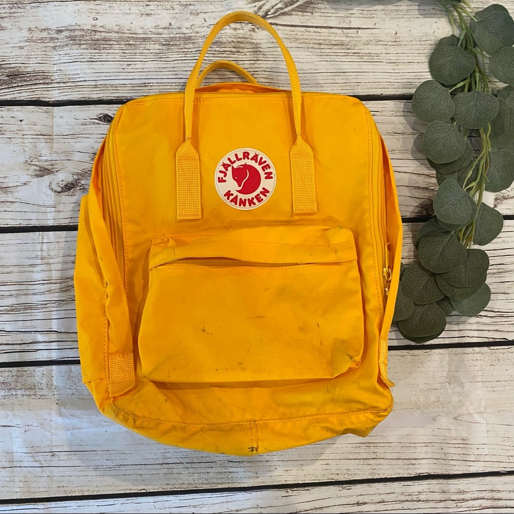 Fjallraven Kanken Classic Backpack Yellow